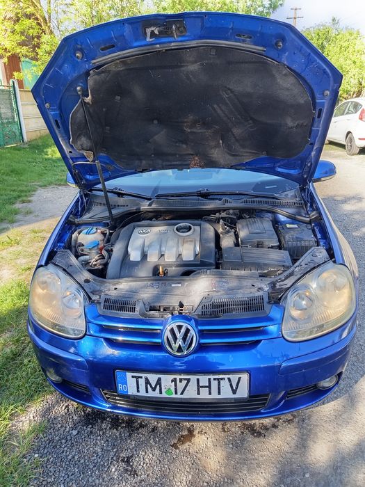 Vând Golf 5 1.9diesel an2005 înmatriculat acte la zi fără filtru de particule stare bună
