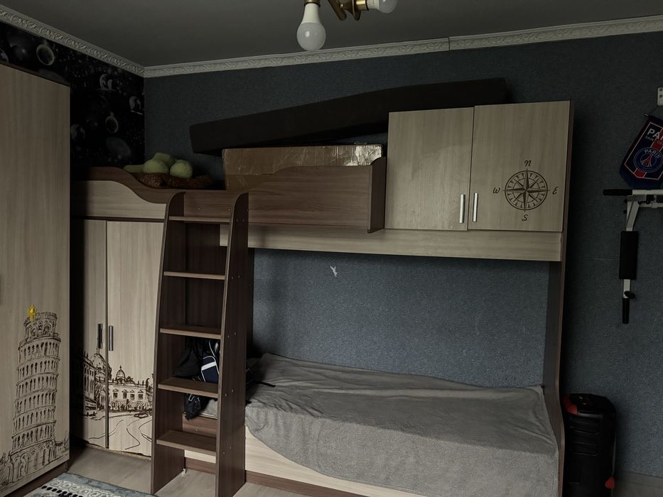 Двухярусная кровать