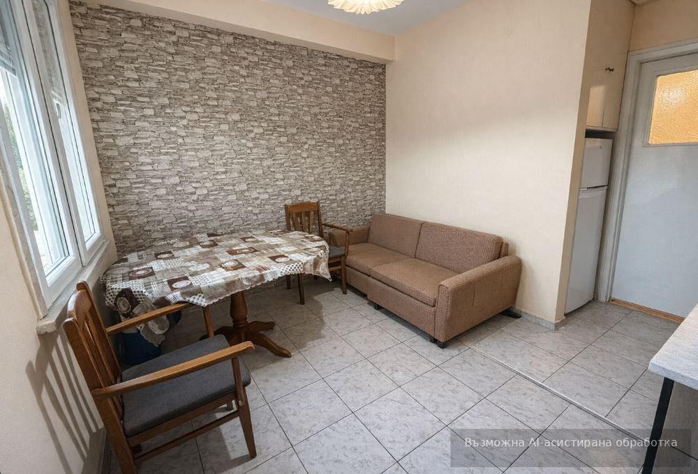 Дава се под наем Двустаен апартамент в Варна, Център - 58 кв.м за 328.95 € - Снимка #2