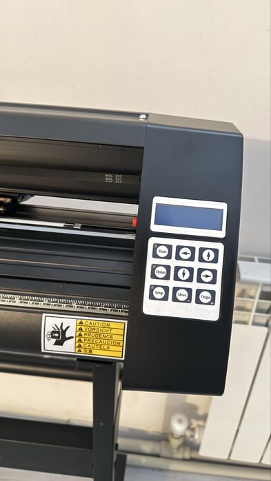 Плоттер абсолютно новый