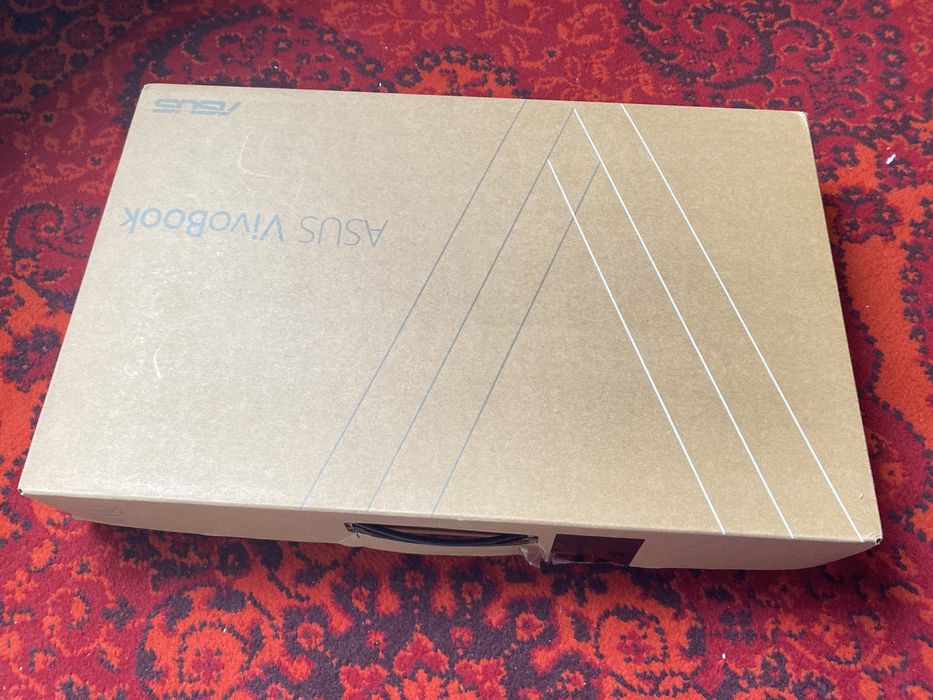 Ноутбук ASUS VivoBook 571 L