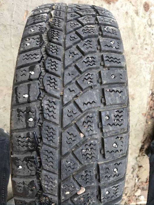 Продается комплект резины R15