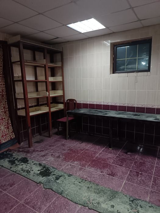 Сдам гараж , помещение