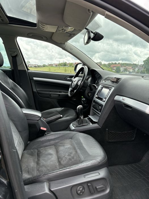 Skoda Octavia II Scout full option