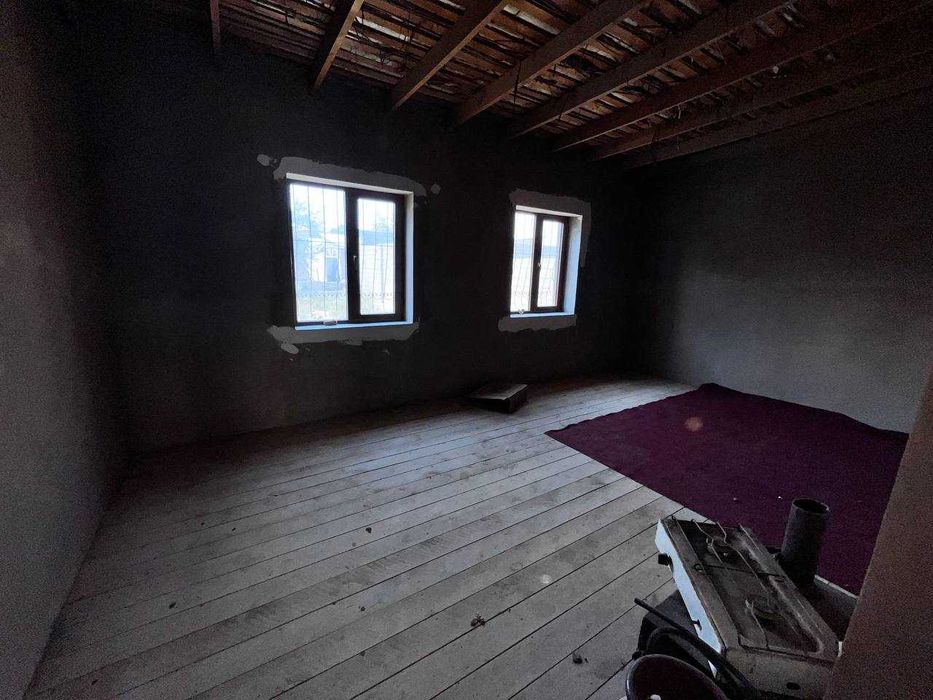 (Ховли) сотилади!!
Манзил:  Жарқўрғон тумани  “Пахтазавод махалласи