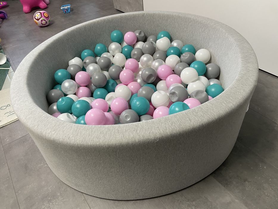 Басейн (мек) с 200 топки