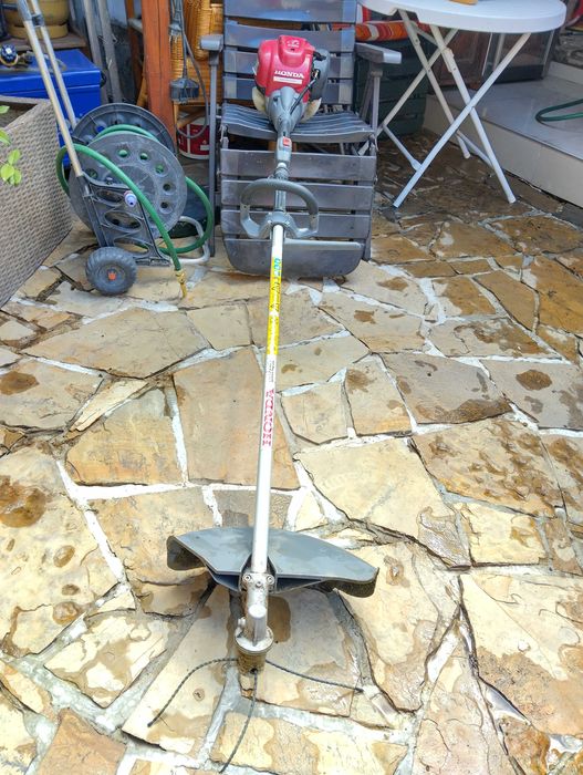 Професионален четиритактов тример Хонда UMK 435 E