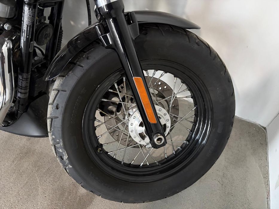 VÂND MOTOCICLETA  Harley-Davidson 1200