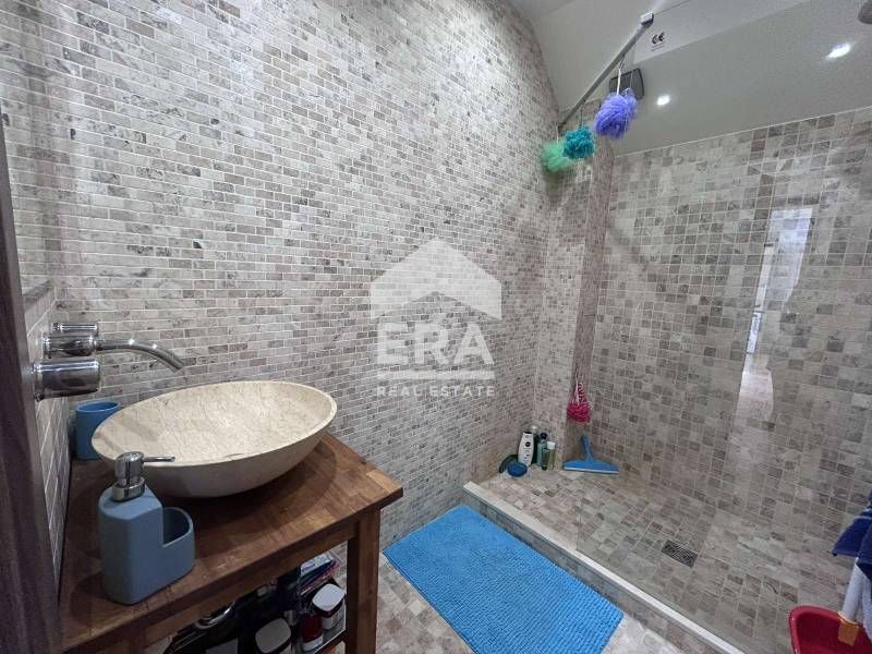 Продава се Тристаен апартамент в Варна, Колхозен пазар - 94 кв.м за 2756 €/кв.м - Снимка #11
