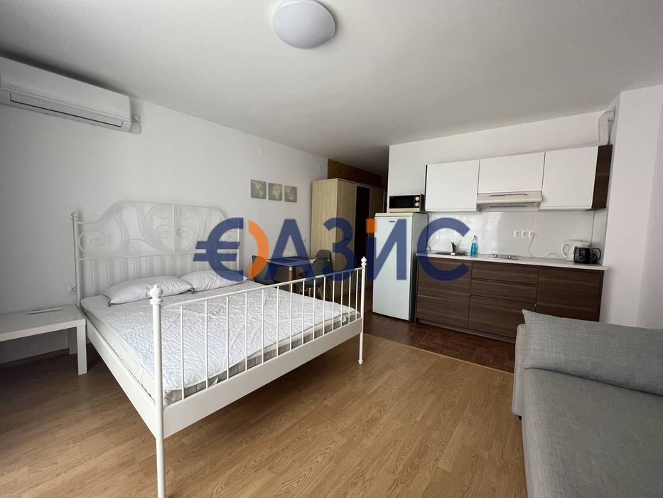 Продава се Едностаен апартамент в Свети Влас - 38 кв.м за 1448 €/кв.м - Снимка #1