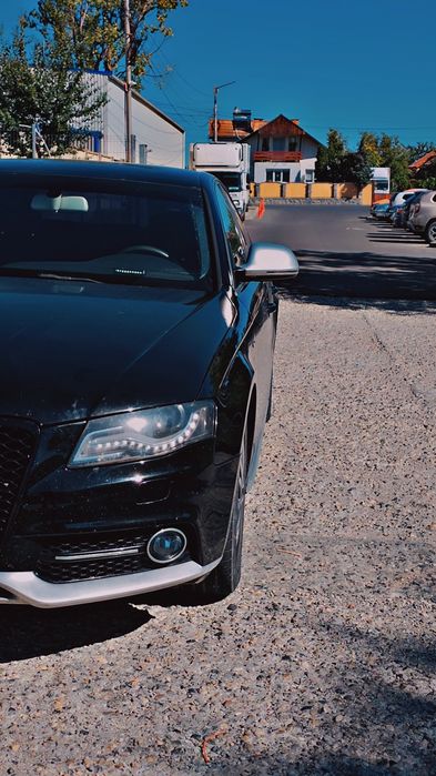 Audi A4 B8 2.0TDI CAGA Stage 1~200 CP Aspect S4 | Xenon | Navi | Încălzire în scaune Prețul este negociabil! Menționez:elementele gri sunt negre acum!