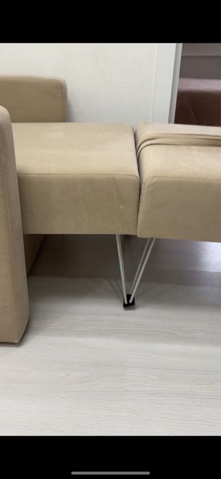 Продам срочно кресло новое