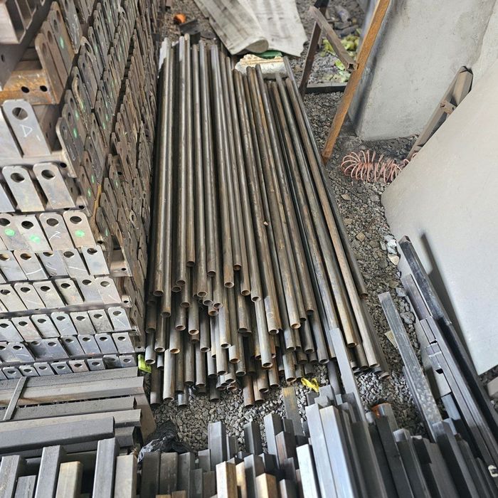 Угалог ва профиллар сотилади