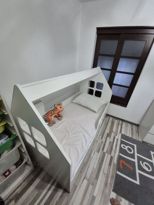 Pat tip casuta pentru copii