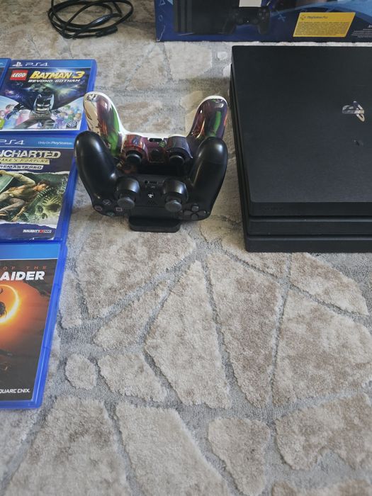 Playstation 4 Pro 1Tb editie Fortnite + 13 jocuri