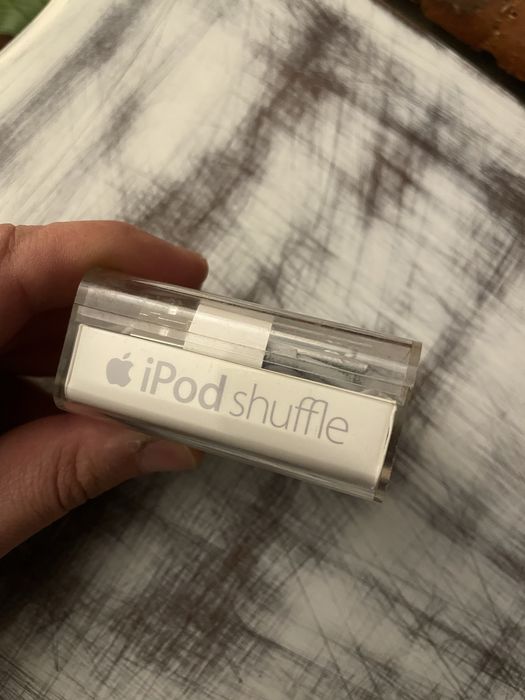 İpod Shuffle 4 GB серый
