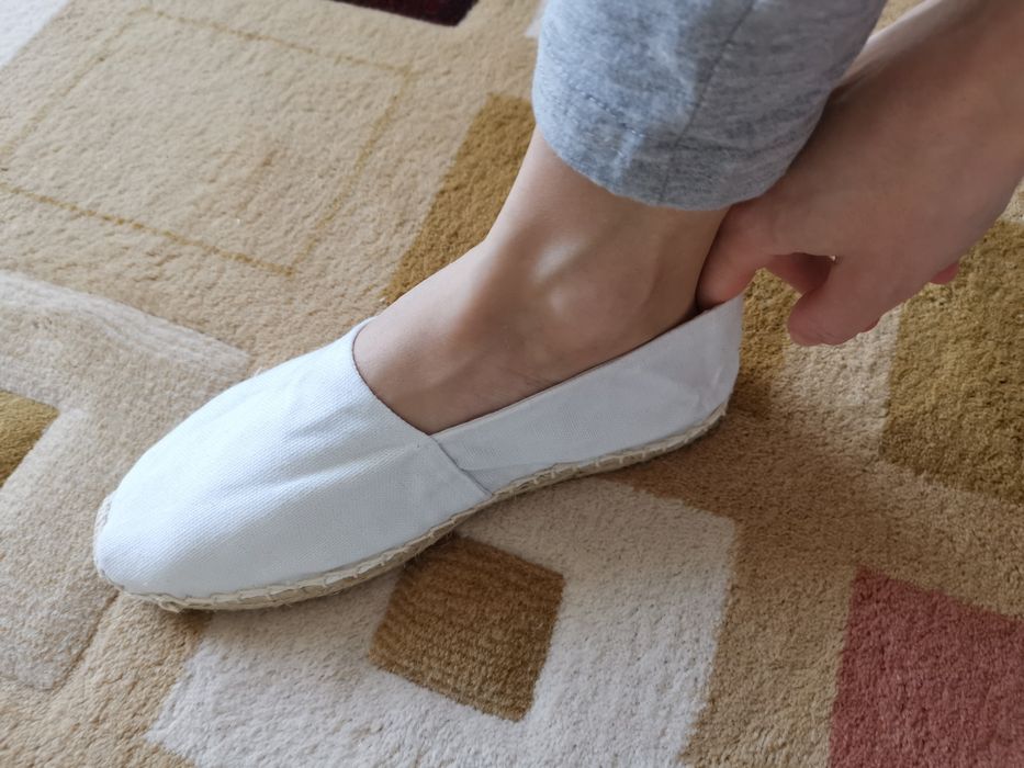 Noi! Espadrile albe, textil