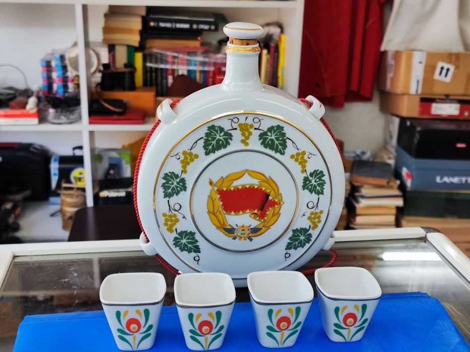 Порцеланова бъклица Hollohaza Унгария