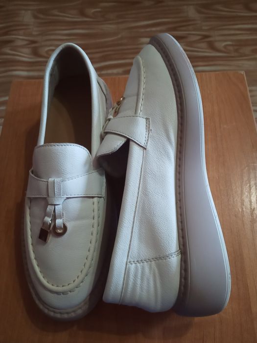 Кожаные    лоферы.