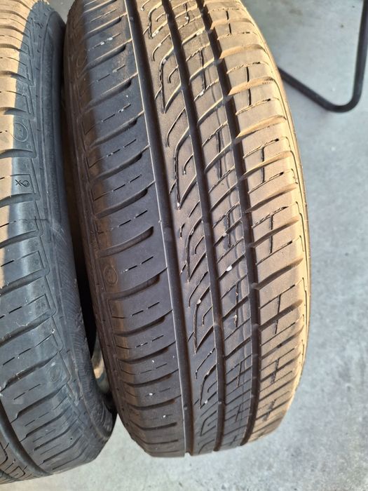 2 Anvelope de vară 165 65 r14 Barum