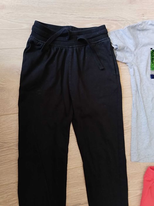 Комплект детски дрехи за 15лв всичко