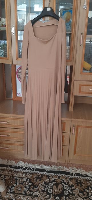 продам новые платье 42-46-48 размер