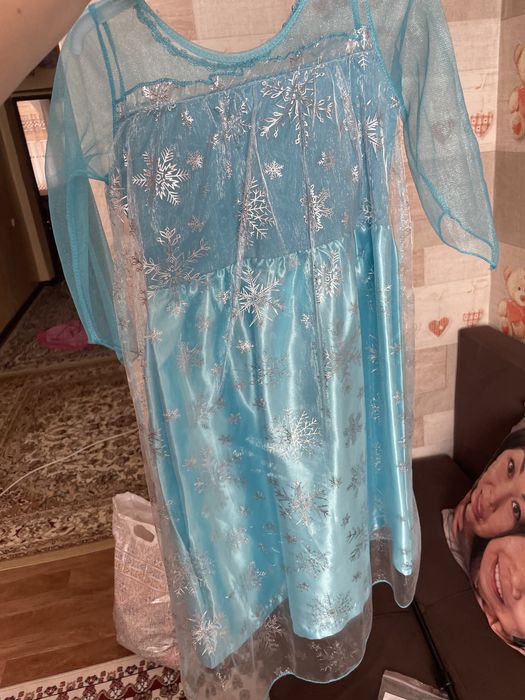 продам платье эльзы