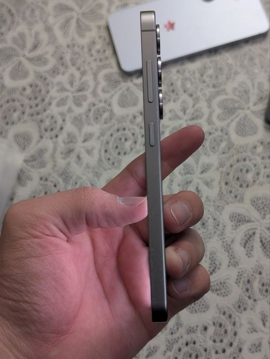 Samsung  S25  12/256gb