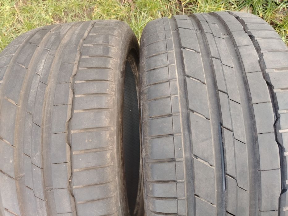 Гуми два броя 255/40/18