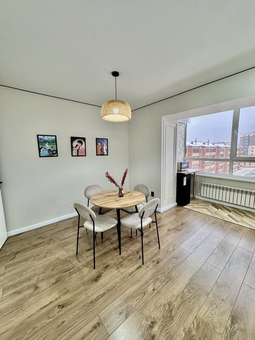 2 комн квартира в 10 мкр