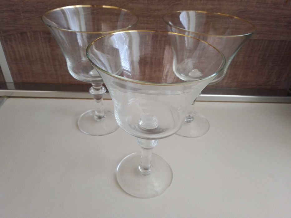 Стъклени и керамични чаши/купи/кана