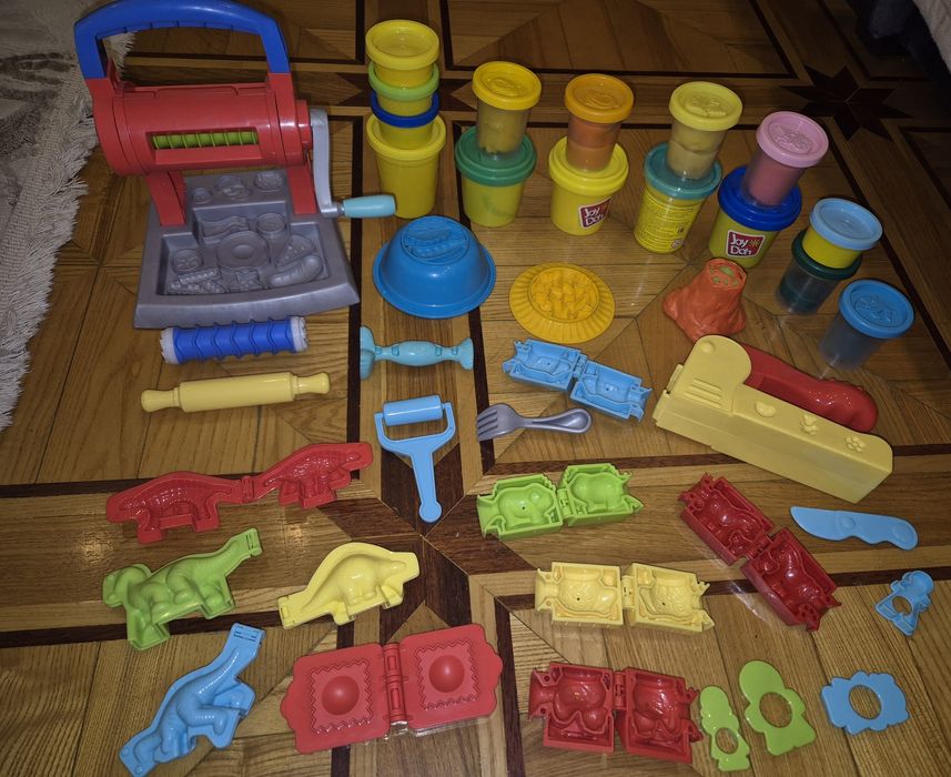 Продам детский набор для лепки б/у