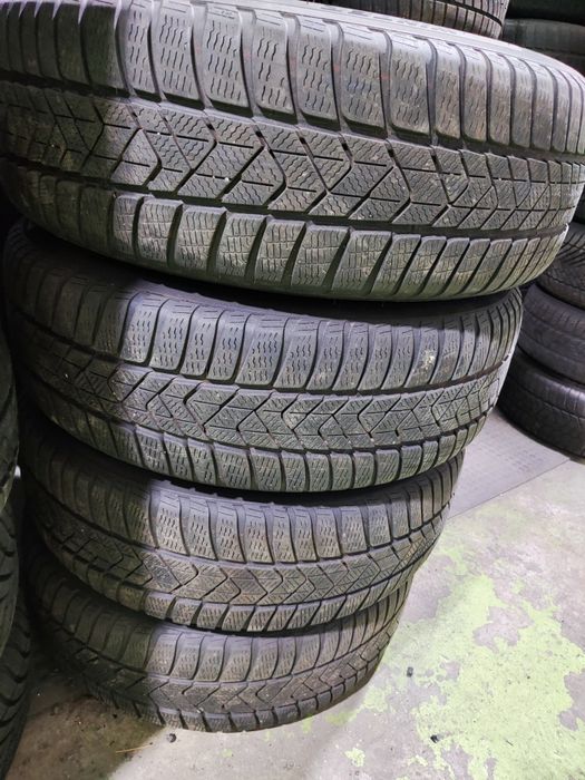 4 бр зимни 225/60/18 Pirelli