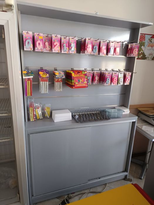 Професионална фурна за засуски и сладкарски щендер