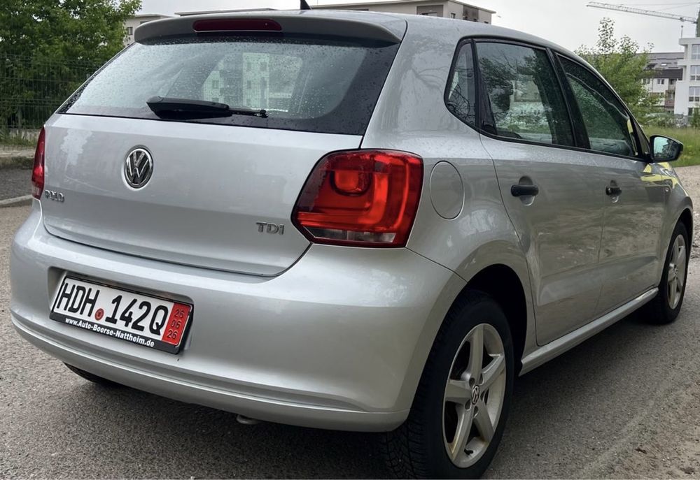 VOLKSWAGEN Polo 2014 — imagine 3