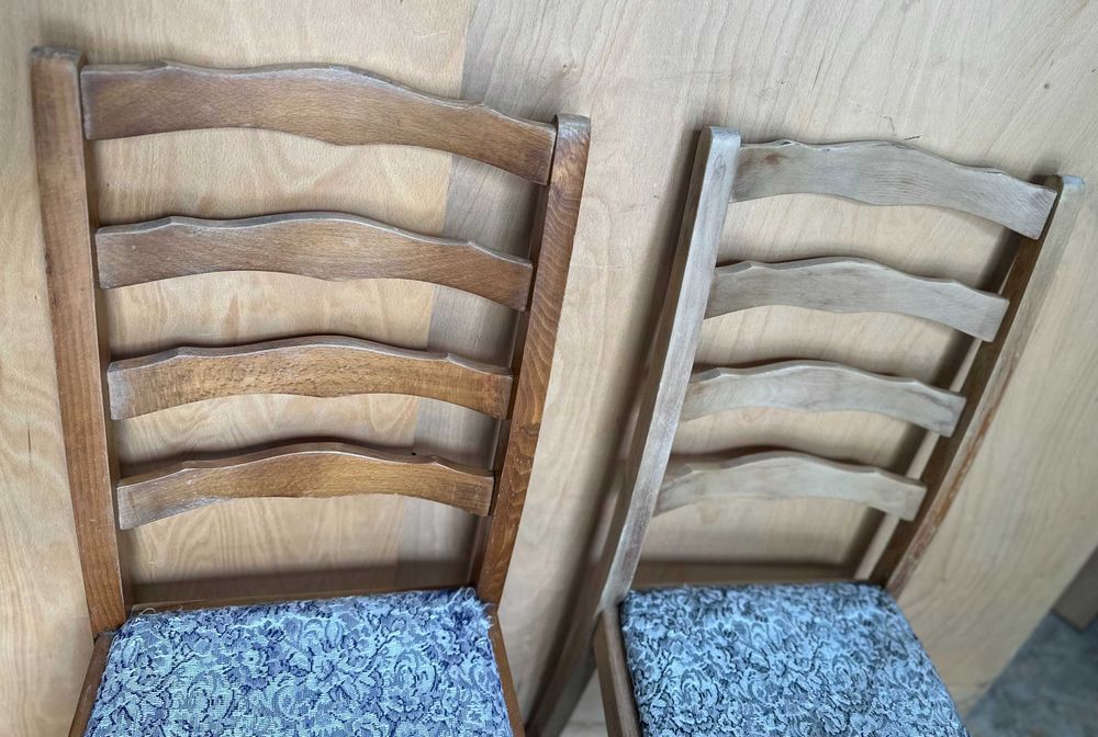 Set 2 Scaune Vintage din Lemn cu sezut tapitat; Scaun solid