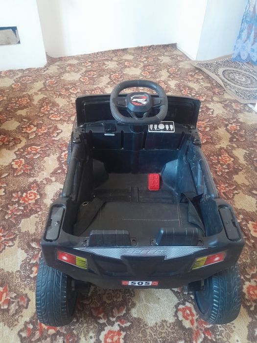 Состояние отличное, акквмулятор держит отлично.