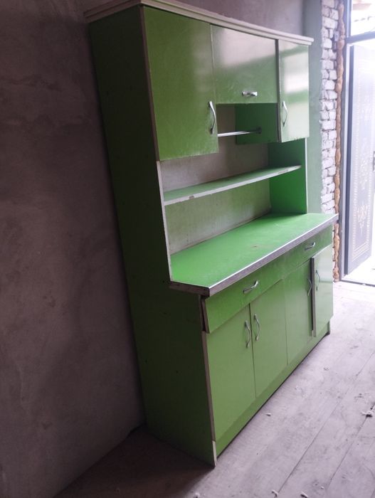 Кухини мебел сотилади