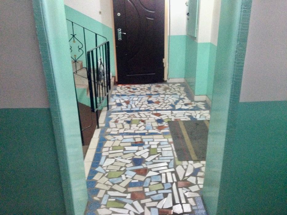 Продаю железную дверь б/у