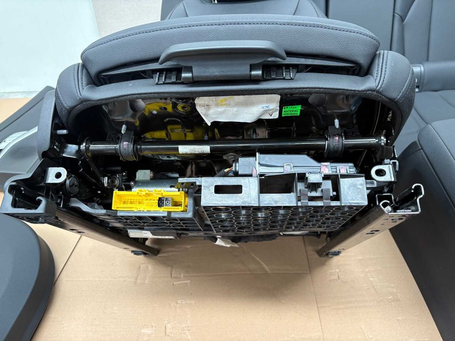 Салон БМВ Г20 Седан BMW G20