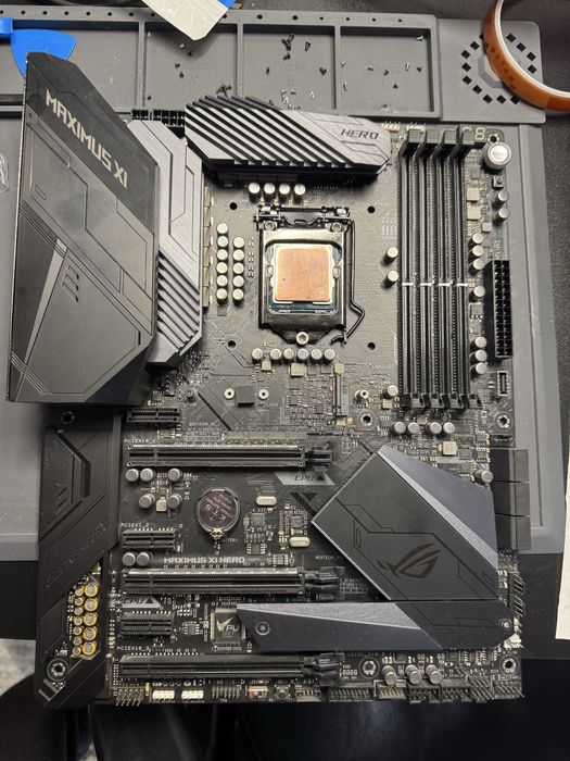 Kit Placa de baza ROG Maximus Hero XI+9700k Delidded