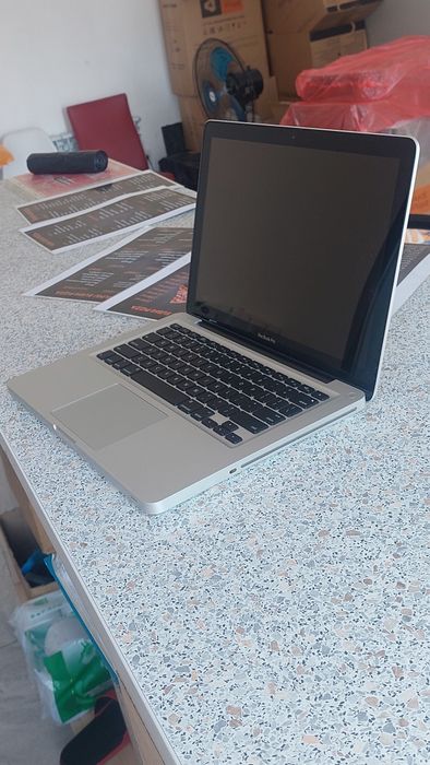 Продается macbook