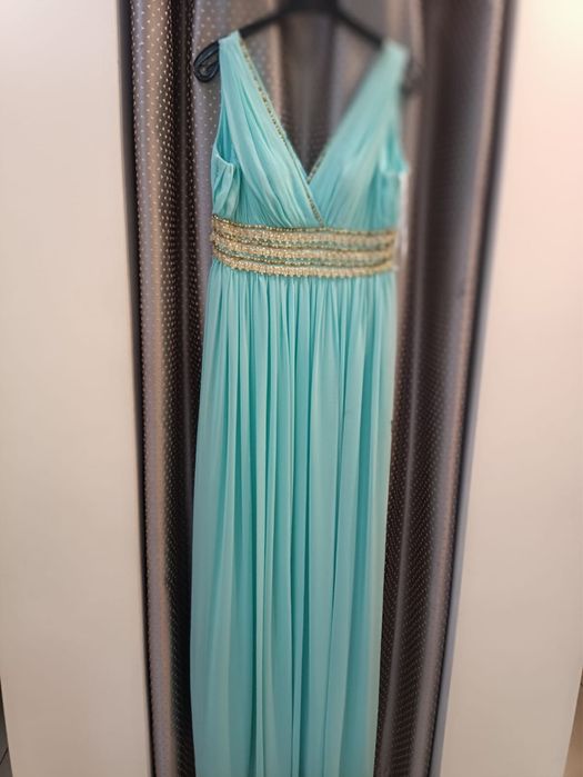Вечерние платья
