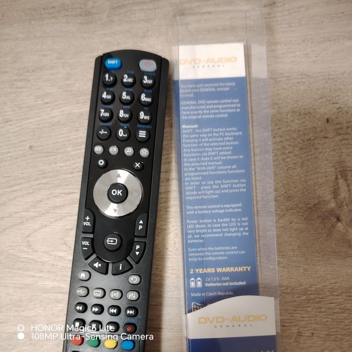 Telecomenzi program.  în funcție de disp.- CD , DVD , TV , linii audio