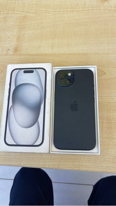 iPhone 15 в отличном состоянии