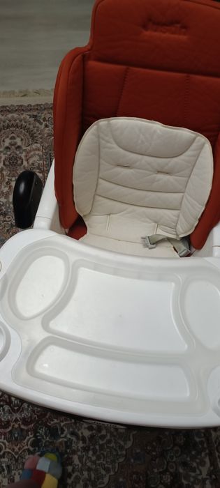 Детский стульчик для кормления
