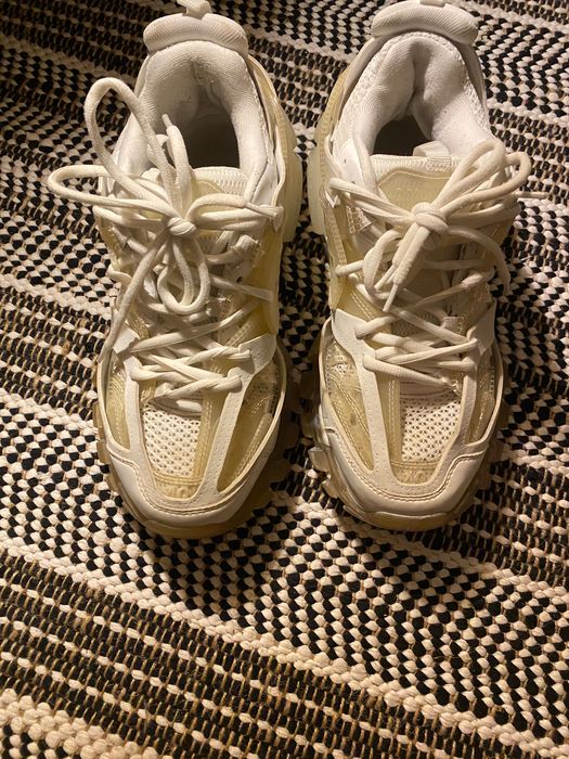 Balenciaga track 1