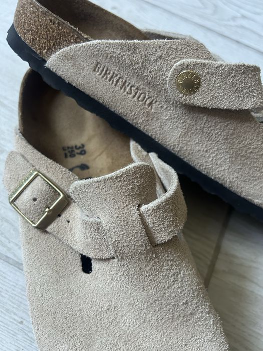 Papucii Birkenstock Boston .piele naturala. marimea 39 . Bej vă.pt alte detalii lasati mesaj.