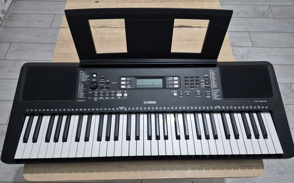 Синтезатор, PSR-Е373