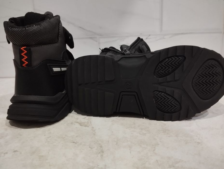 Продам ботинки зима